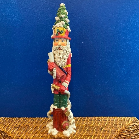 Adorable Thin Resin Fireman Santa with his Dalmatian 11” - Picture 1 of 8